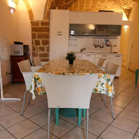 Apartment I Host - Piazza Civica 5