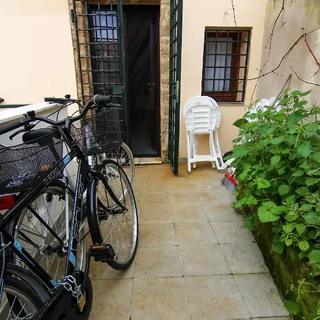 Apartamento I Host - Piazza Civica 5 *